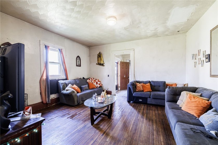 Spacious duplex offering a great opportunity for both - photo 16