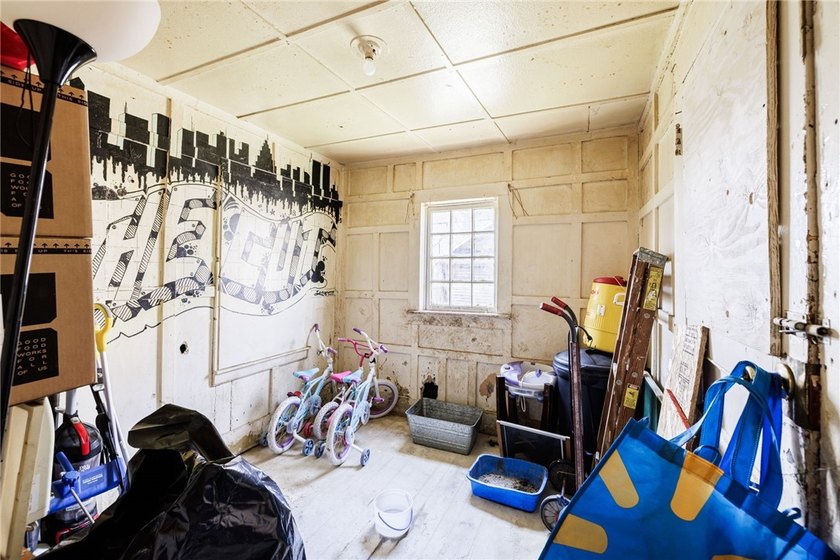 Spacious duplex offering a great opportunity for both - photo 20
