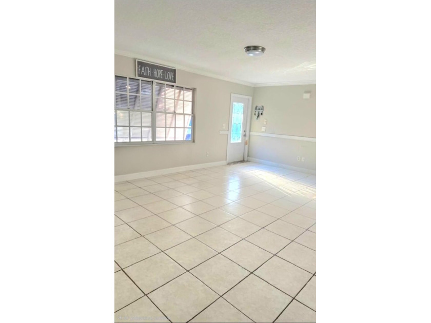 Welcome to a great home in the perfect location! This house with - photo 3