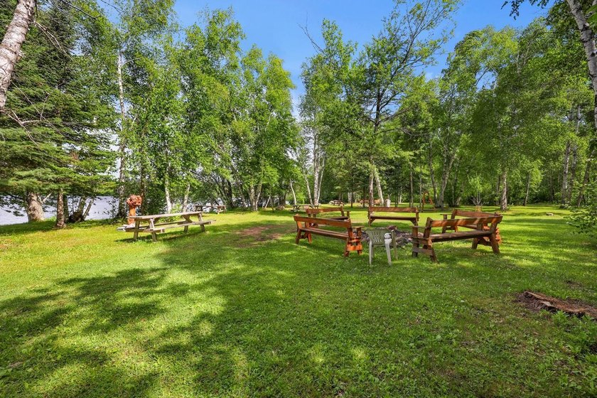 Escape to the beauty of Wisconsin's Northwoods with this - photo 18