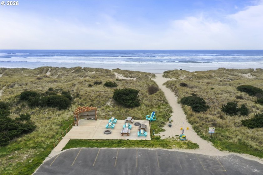Dreaming of your own spot by the sea? Bayshore Beach Club is - photo 11