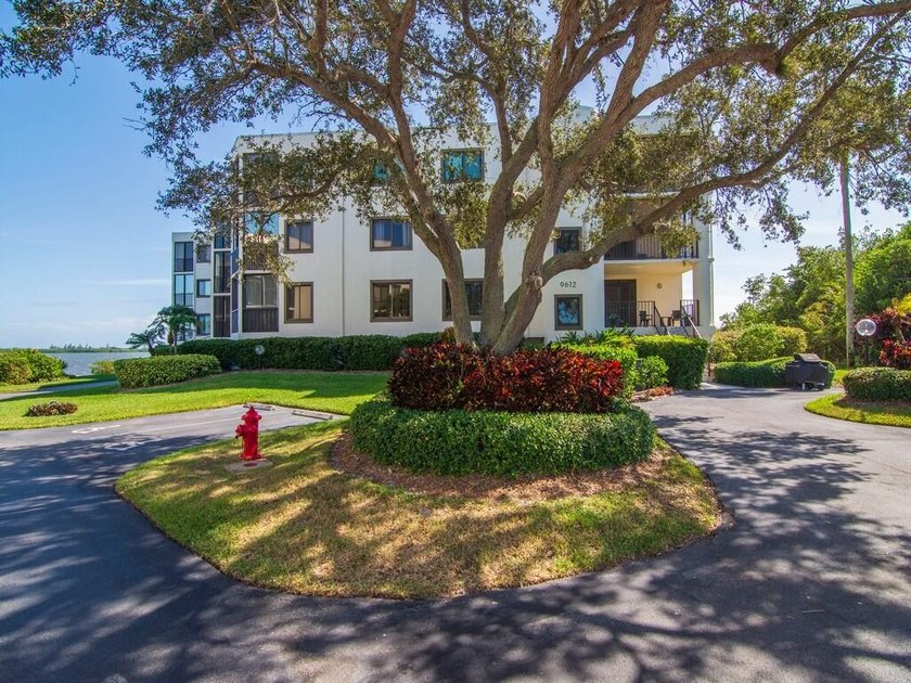 Wake up to peaceful Intracoastal views in this 2-bedroom, 2-bath - photo 26