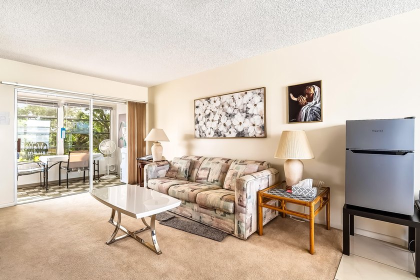 Welcome to the good life at Golf's Edge, a charming residence - photo 16