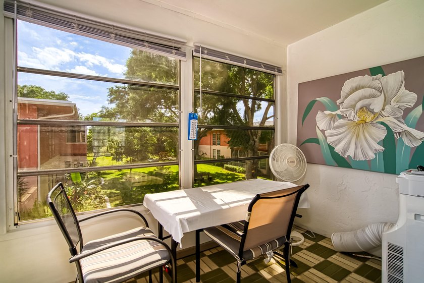 Welcome to the good life at Golf's Edge, a charming residence - photo 19