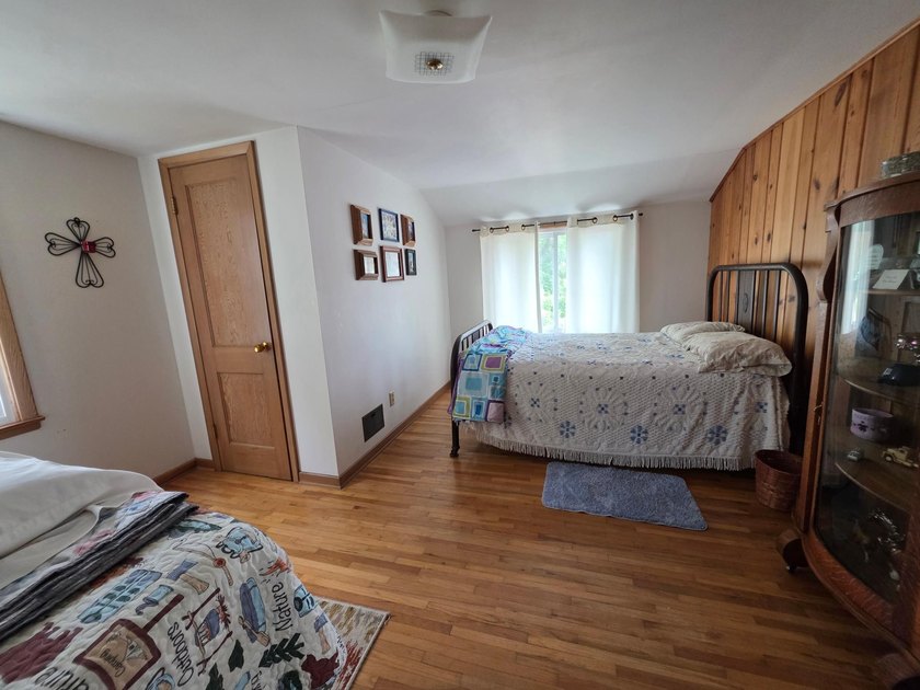 Welcome to a cozy home in a peaceful neighborhood offering all - photo 11