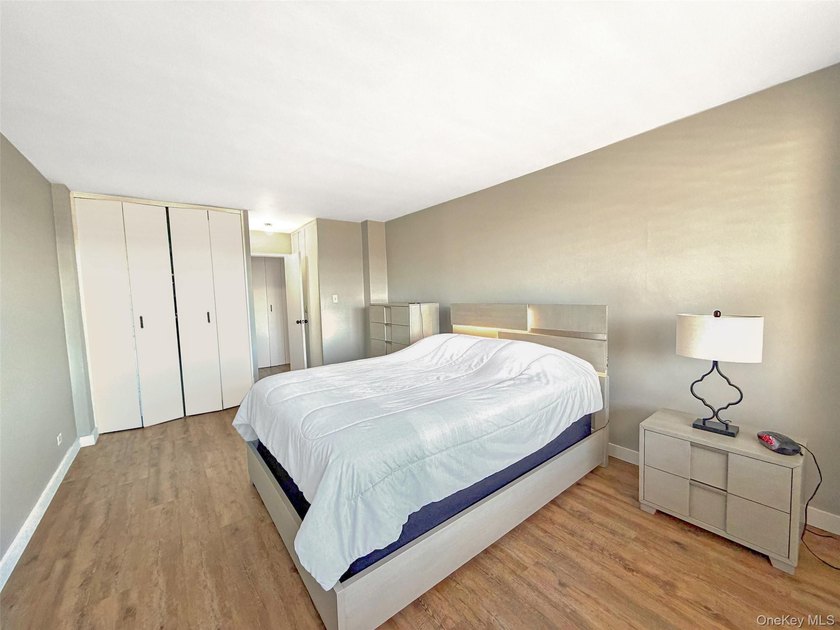 1 Bedroom Apartment for Sale in Forest Hills NY - Fully - photo 7
