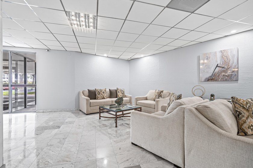 Welcome Home! This beautifully renovated, oversized condo is - photo 20