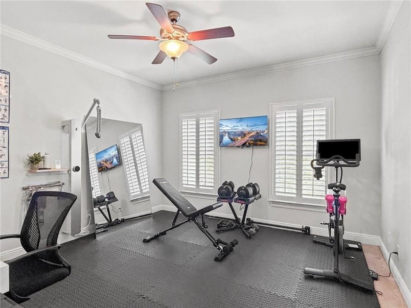 Beautifully maintained and situated on Rock Creek Golf Course - photo 23