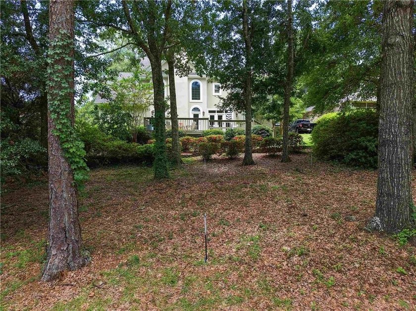 Beautifully maintained and situated on Rock Creek Golf Course - photo 35