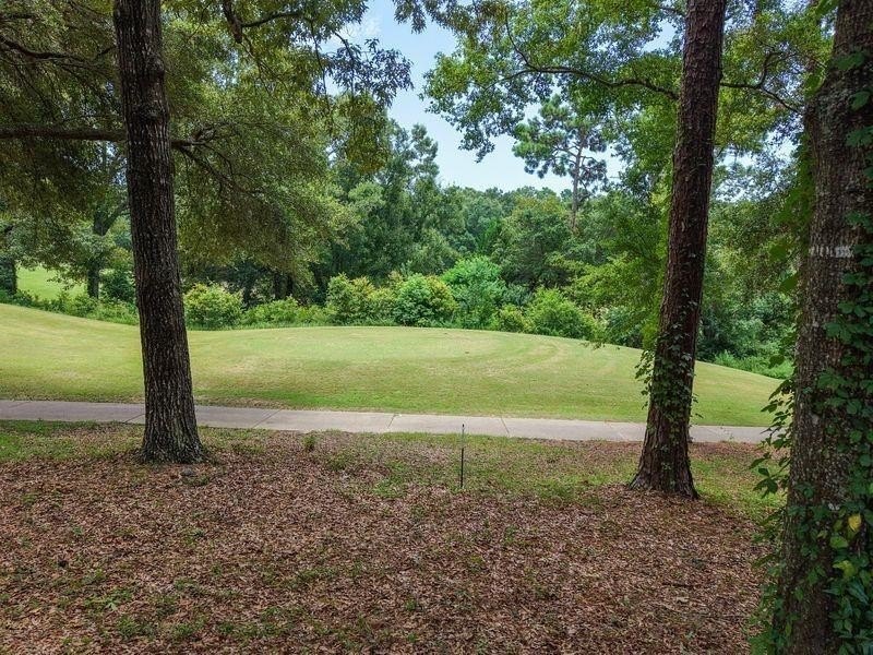 Beautifully maintained and situated on Rock Creek Golf Course - photo 36