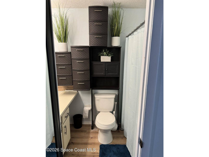 A perfect place with LOW HOA fees in the highly sought after - photo 20