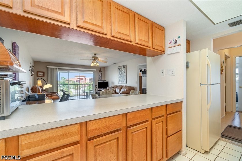 Experience turnkey waterfront living in the heart of Punta - photo 13
