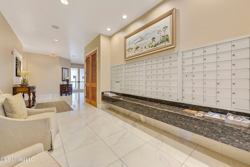 Luxury condo with panoramic views of the Mississippi Gulf Coast - photo 14