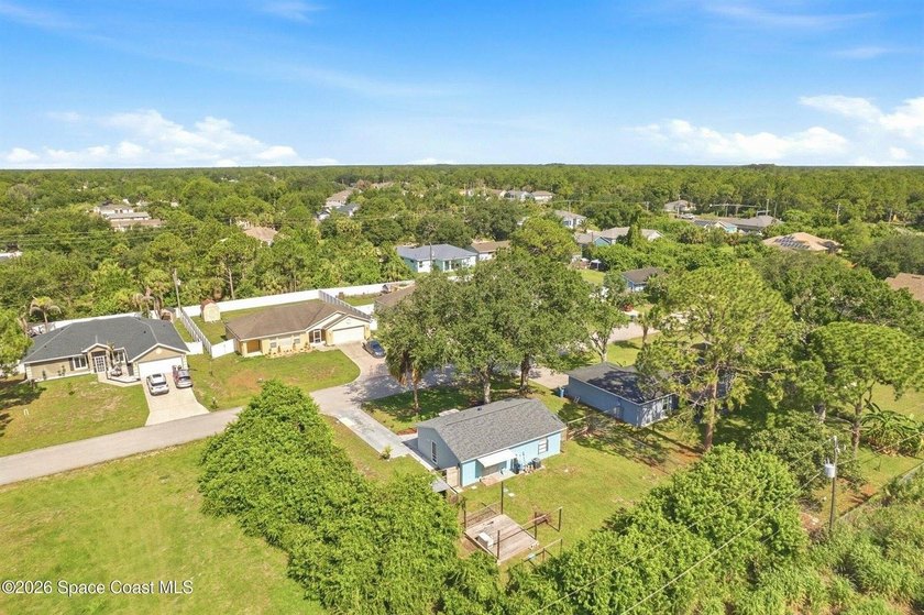 Welcome home to this cozy 2 bed 1 bath residence in Palm Bay - photo 15