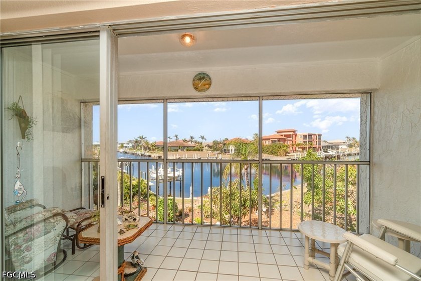 Experience turnkey waterfront living in the heart of Punta - photo 23