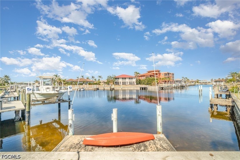 Experience turnkey waterfront living in the heart of Punta - photo 26