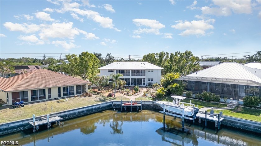 Experience turnkey waterfront living in the heart of Punta - photo 29