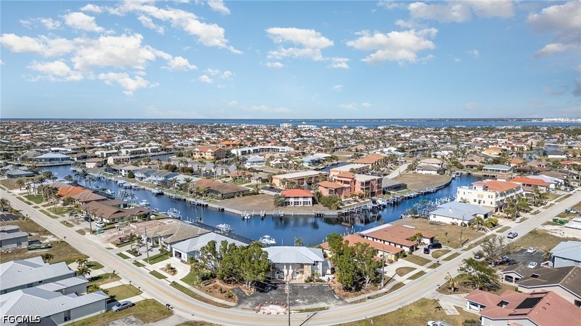 Experience turnkey waterfront living in the heart of Punta - photo 30