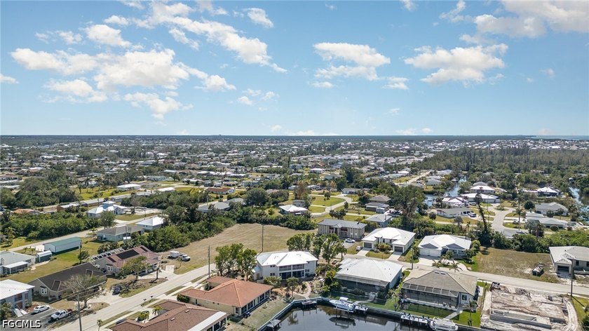 Experience turnkey waterfront living in the heart of Punta - photo 33