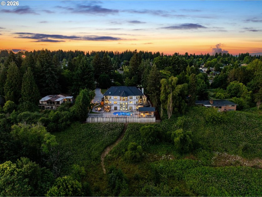 Set within the prestigious Rivercrest community, this - photo 46
