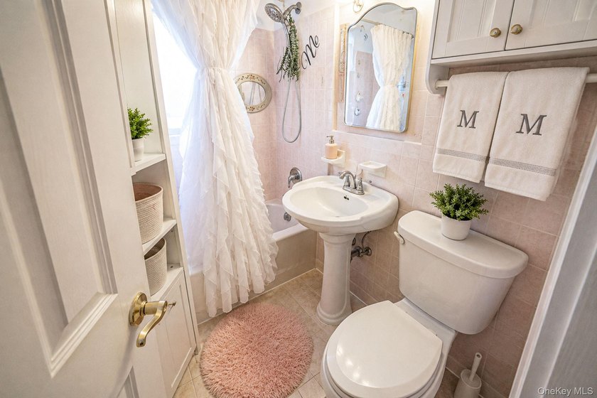 Welcome to this spacious and well-maintained home in the - photo 22