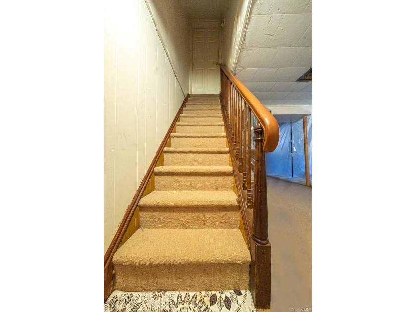 Welcome to this spacious and well-maintained home in the - photo 31