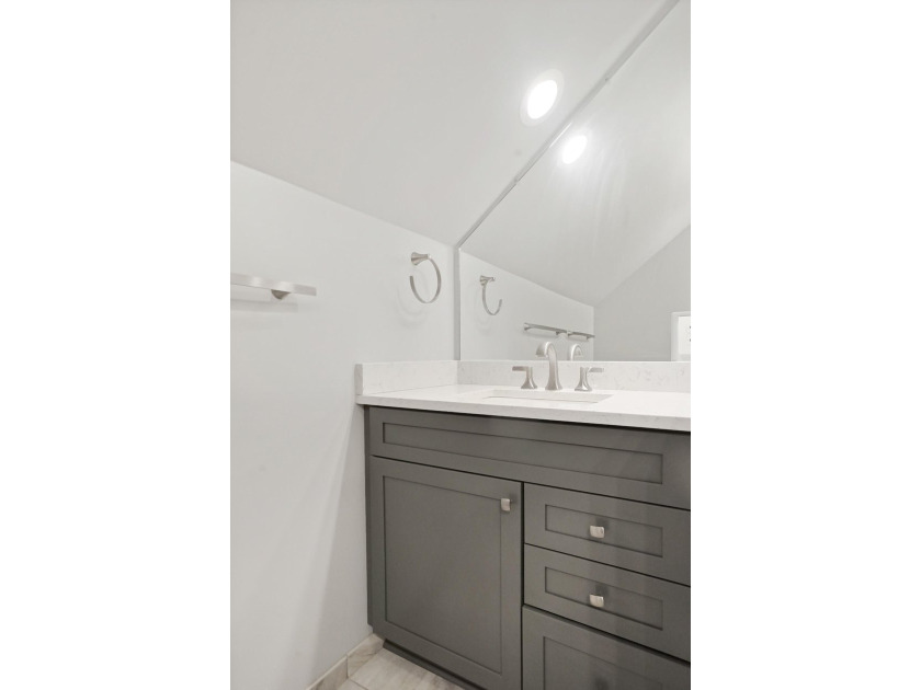 If you've been waiting for the right channel-front home on - photo 21