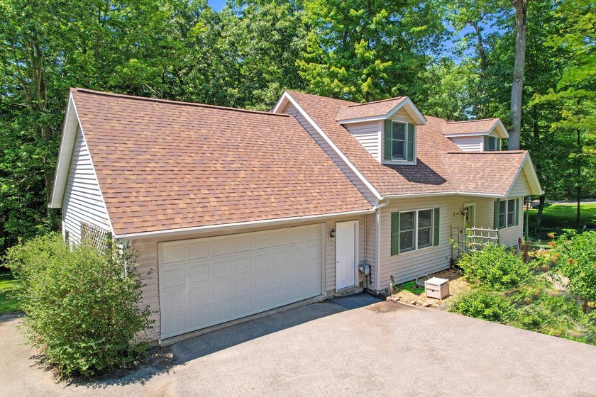 If you've been waiting for the right channel-front home on - photo 31