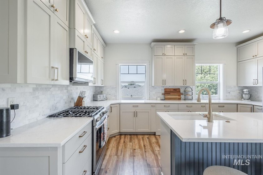 Spacious country living with room to grow. On shared well and - photo 11