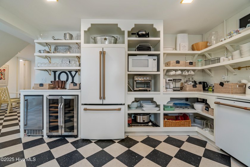 Wonderful Location and Wonderful Cottage! This beautifully - photo 23