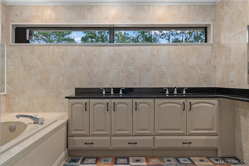 Spacious pool home on an oversized 0.55-acre corner lot in - photo 26