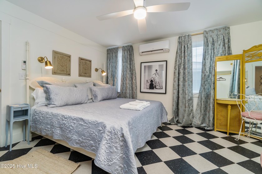 Wonderful Location and Wonderful Cottage! This beautifully - photo 28
