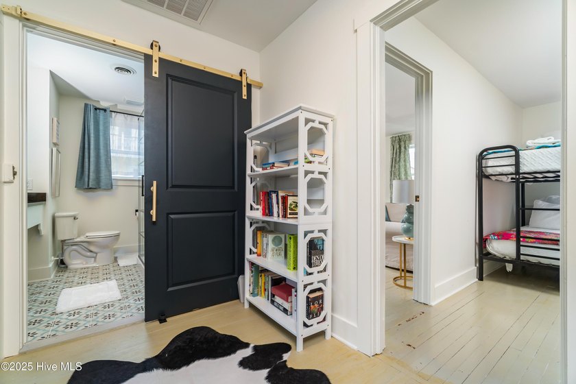 Wonderful Location and Wonderful Cottage! This beautifully - photo 37