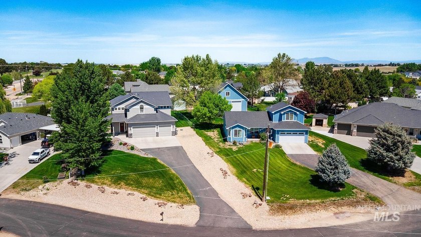 Spacious country living with room to grow. On shared well and - photo 42