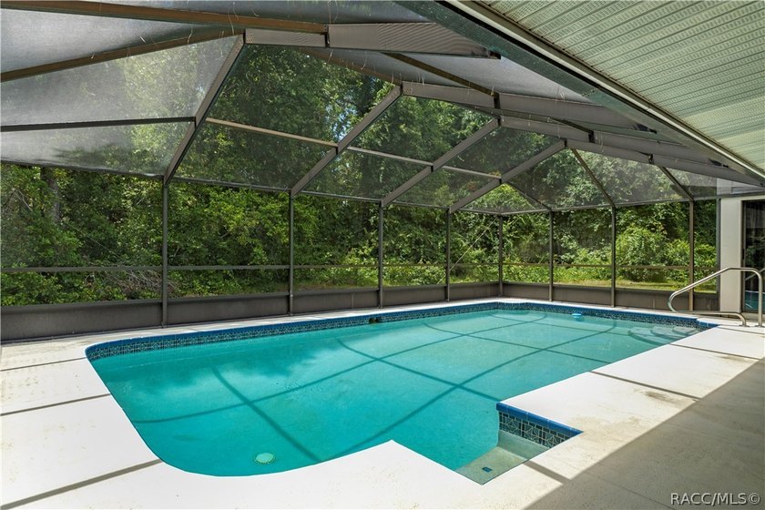 Spacious pool home on an oversized 0.55-acre corner lot in - photo 45