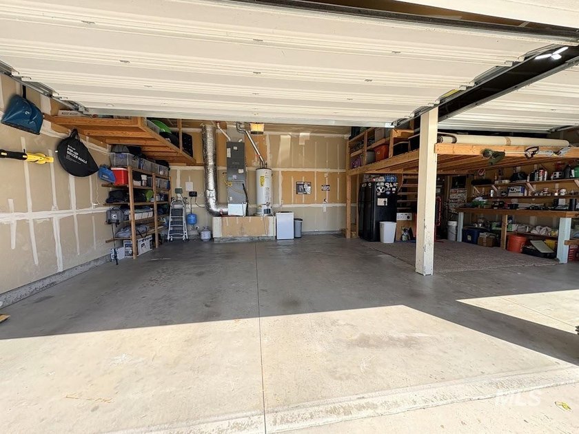 Spacious country living with room to grow. On shared well and - photo 46