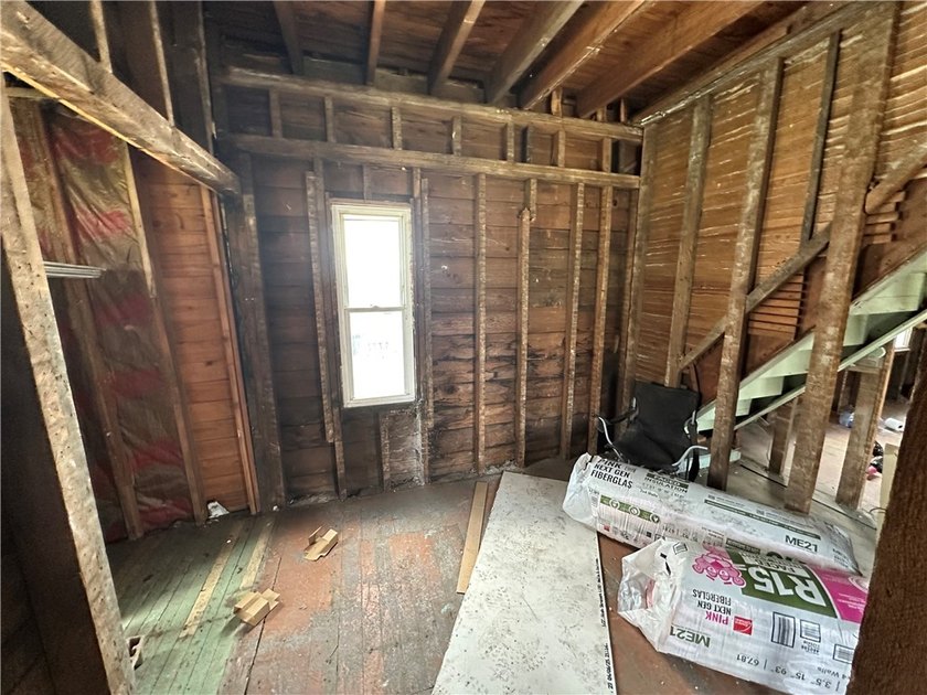 Some properties ask you to imagine the potential. This one hands - photo 12