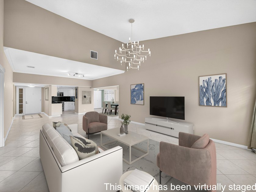 Rarely available and highly coveted, this top floor, 3rd floor - photo 2