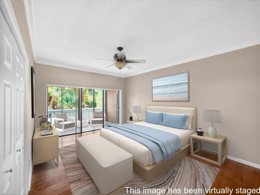 Rarely available and highly coveted, this top floor, 3rd floor - photo 4