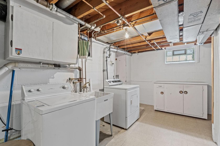 Charming Southwest full-dormer bungalow in the heart of - photo 22