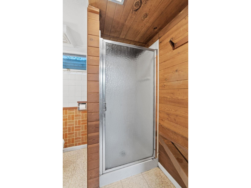 Charming Southwest full-dormer bungalow in the heart of - photo 29