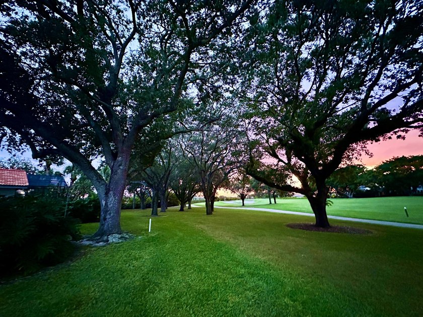 Updated 3-bedroom, 2.5-bath Cedar Cay residence on a premier - photo 27