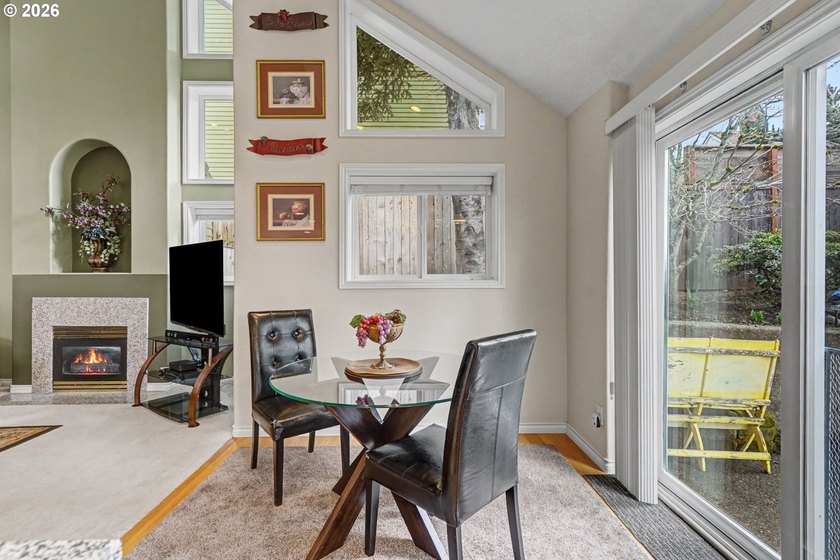 Welcome to this spacious and inviting 4 bed/ 2.5 bath home - photo 18