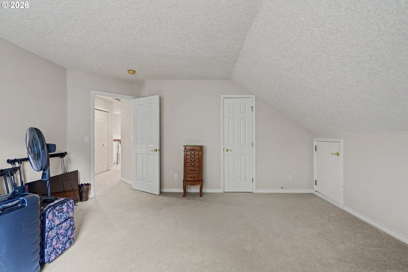 Welcome to this spacious and inviting 4 bed/ 2.5 bath home - photo 41