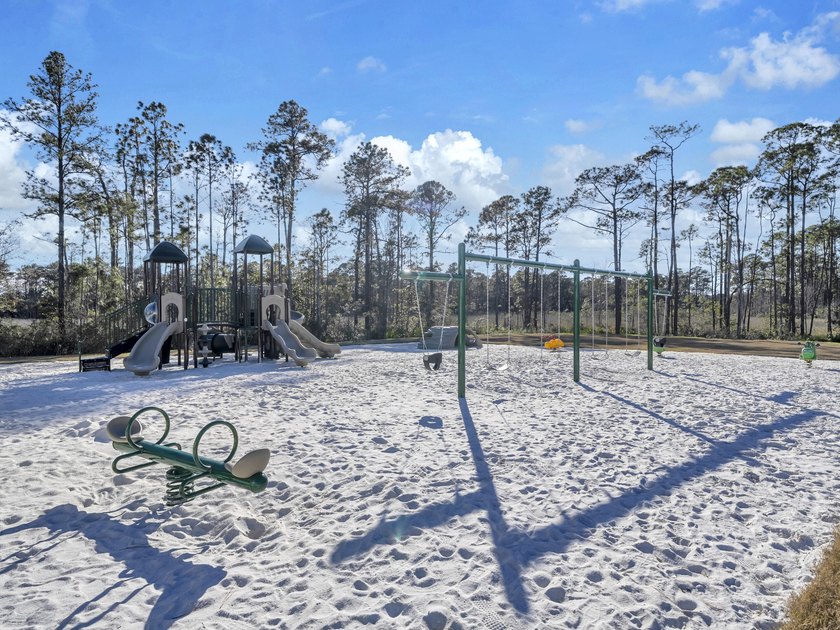 Welcome to 605 Earl Godwin Road in the sought-after Crescent - photo 42