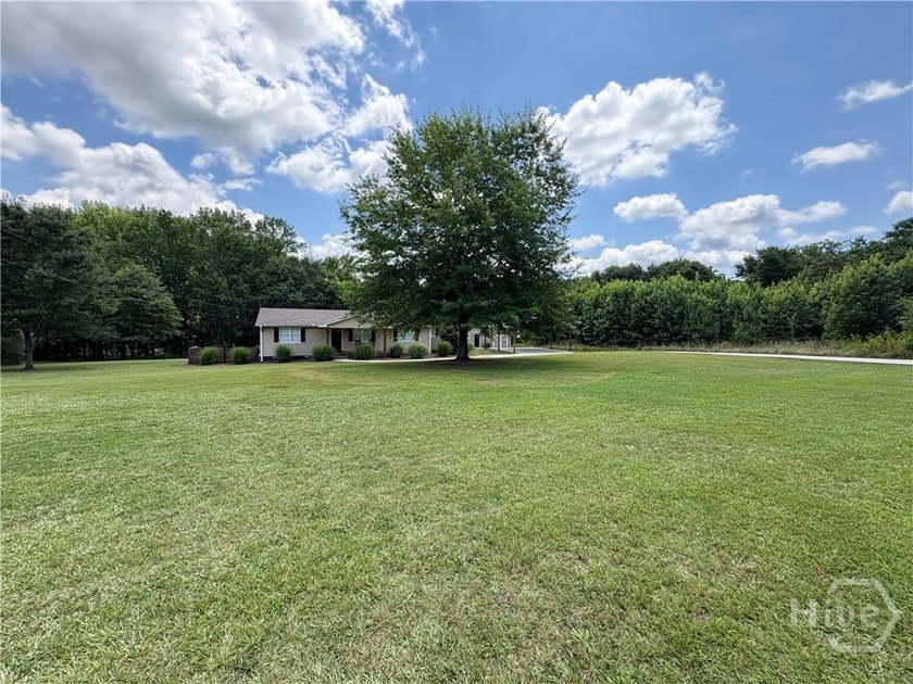 Completely renovated and truly move-in ready, this charming home - photo 3