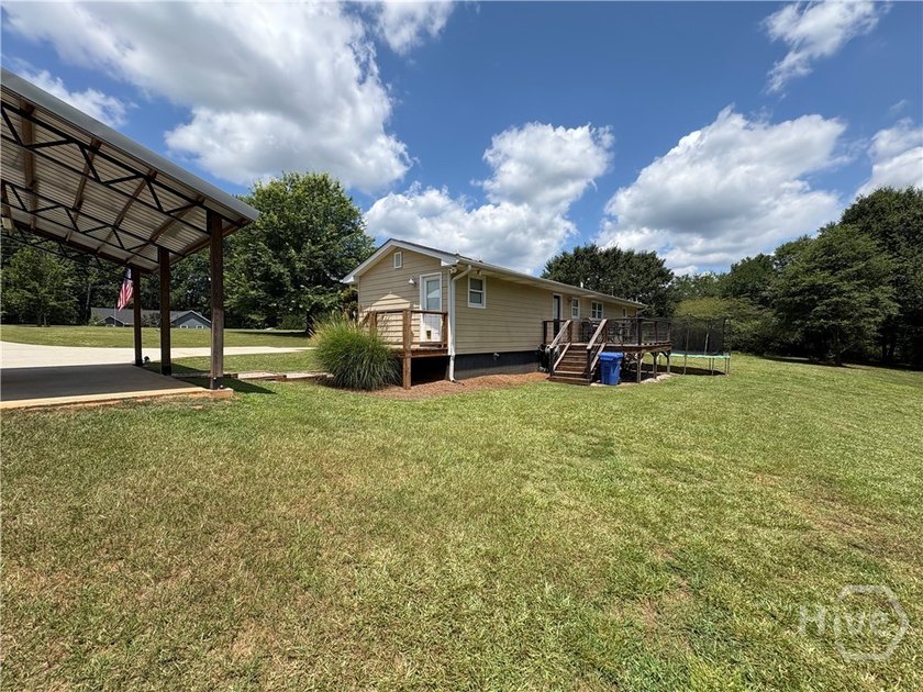 Completely renovated and truly move-in ready, this charming home - photo 8