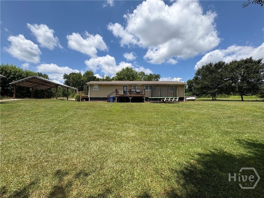 Completely renovated and truly move-in ready, this charming home - photo 9