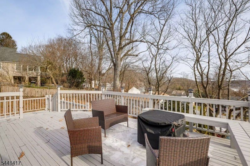Beautifully updated 3-bedroom home offering a bright - photo 12