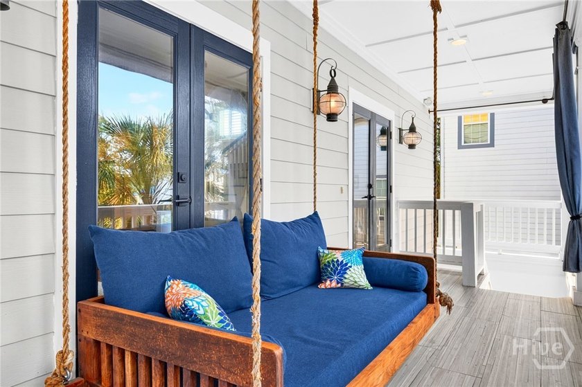 Located in one of Tybee Island's quieter neighborhoods, this - photo 8